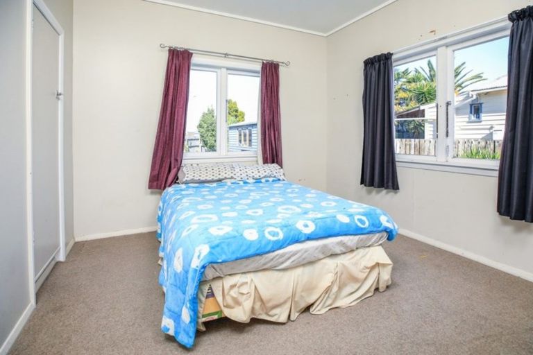 Photo of property in 50 Weka Street, Frankton, Hamilton, 3204