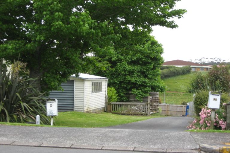 Photo of property in 9 Valley Road, Pukekohe, 2120