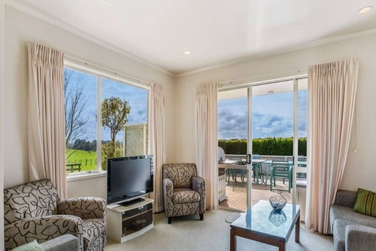 Photo of property in 22 Dyke Road, Karaka, Papakura, 2580