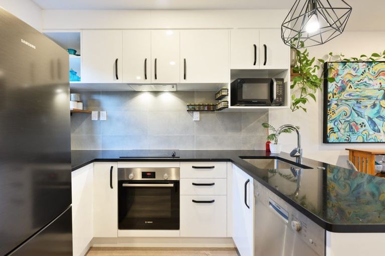 Photo of property in 15/115 Swanson Road, Henderson, Auckland, 0610