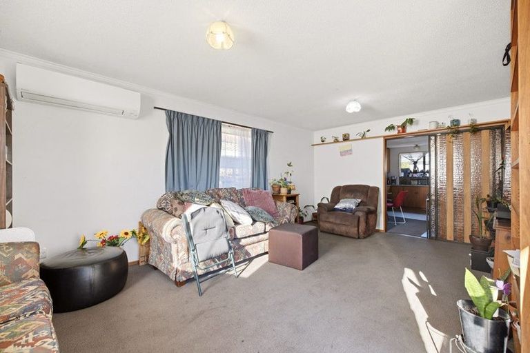 Photo of property in 3/63 Division Street, Riccarton, Christchurch, 8041