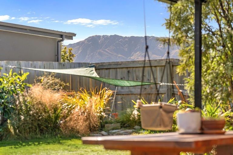 Photo of property in 8 Bell Street, Lake Hawea, Wanaka, 9382