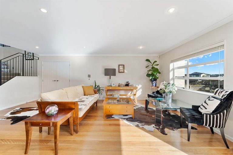 Photo of property in 55 Laurel Oak Drive, Schnapper Rock, Auckland, 0632