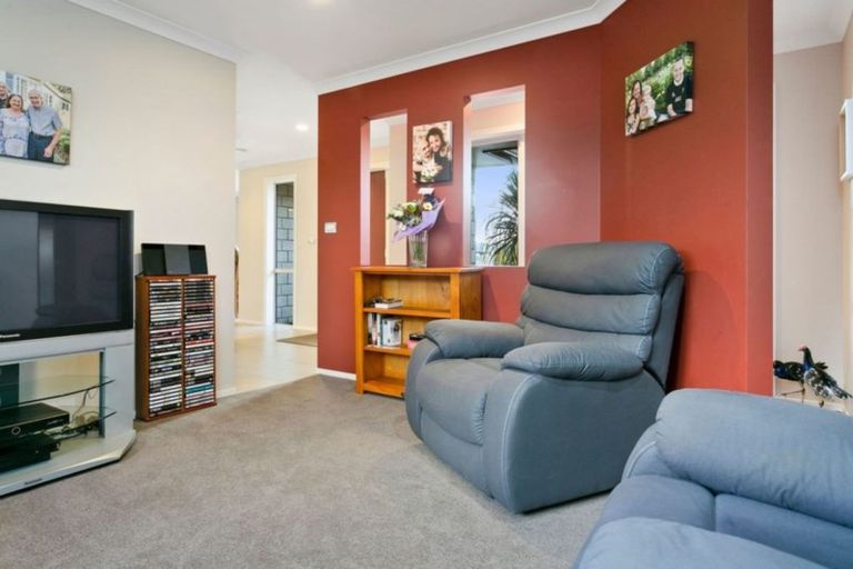 Photo of property in 23 Lilac Close, Cambridge, 3434