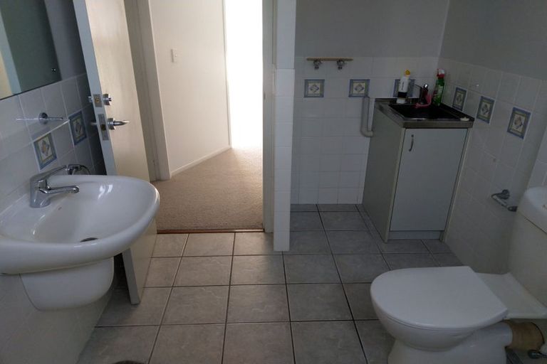 Photo of property in 74 Nairn Street, Mount Cook, Wellington, 6011