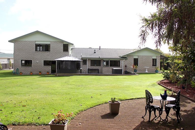 Photo of property in 544 Manutahi Road, Lepperton, New Plymouth, 4373