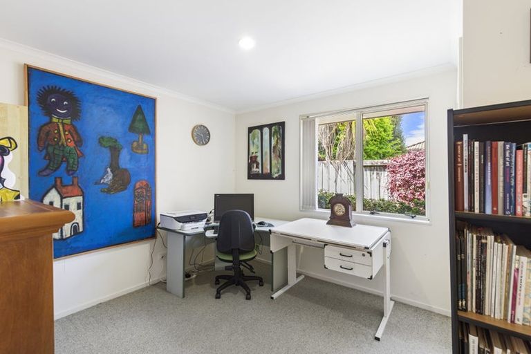 Photo of property in 6 Farnham Close, Rototuna North, Hamilton, 3210