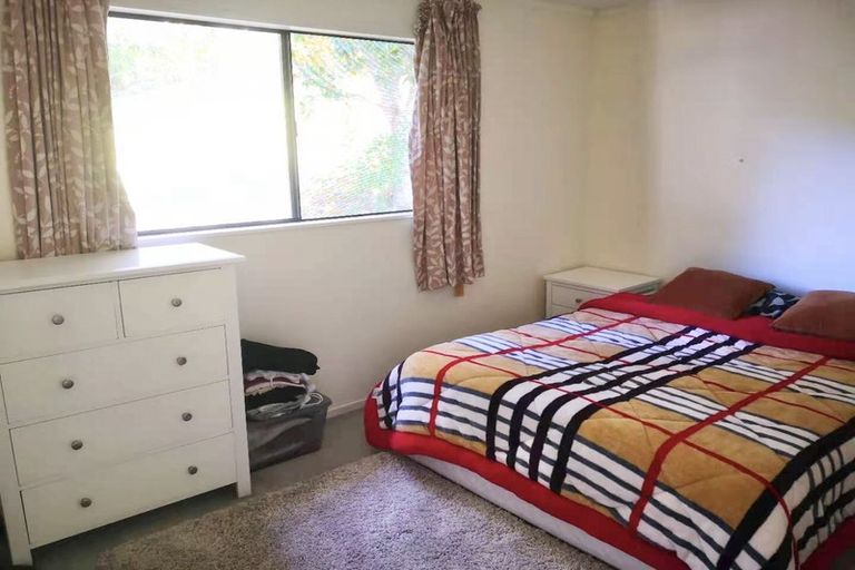 Photo of property in 102 Stapleford Crescent, Browns Bay, Auckland, 0630