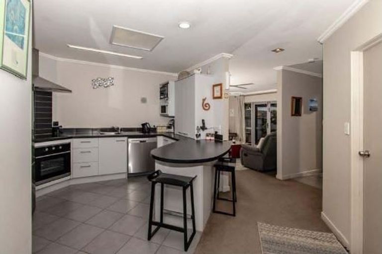 Photo of property in 36a Mcgregor Avenue, Pirimai, Napier, 4112
