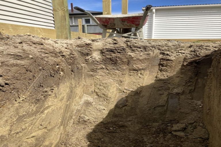 Photo of property in 75 Barton Street, Woolston, Christchurch, 8023