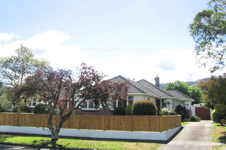 Photo of property in 73 Mcparland Street, Elderslea, Upper Hutt, 5018