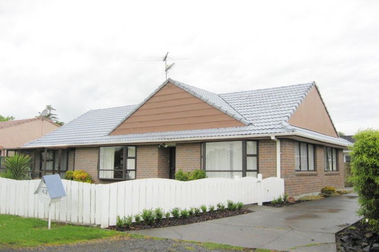 Photo of property in 1/42 Park Estate Road, Rosehill, Papakura, 2113