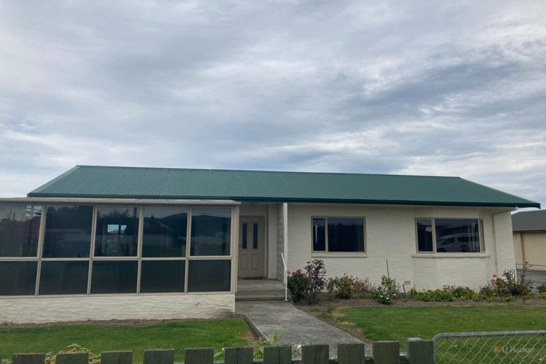 Photo of property in 7 Innes Street, Waimate, 7924