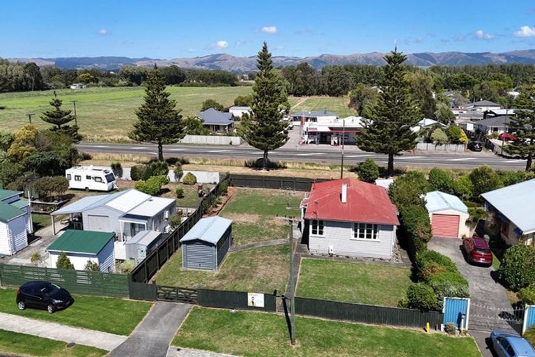 Photo of property in 3 Ngaire Street, Longburn, Palmerston North, 4412