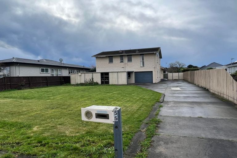 Photo of property in 55 Winters Road, Redwood, Christchurch, 8051