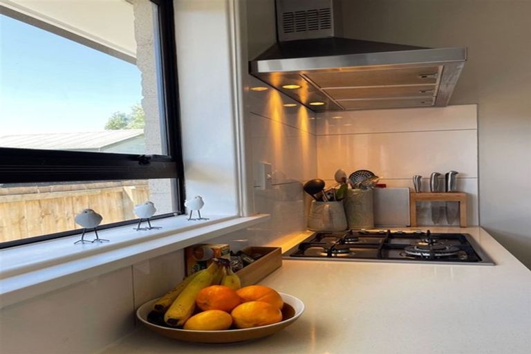 Photo of property in 18 Rollerson Street, Papakura, 2110