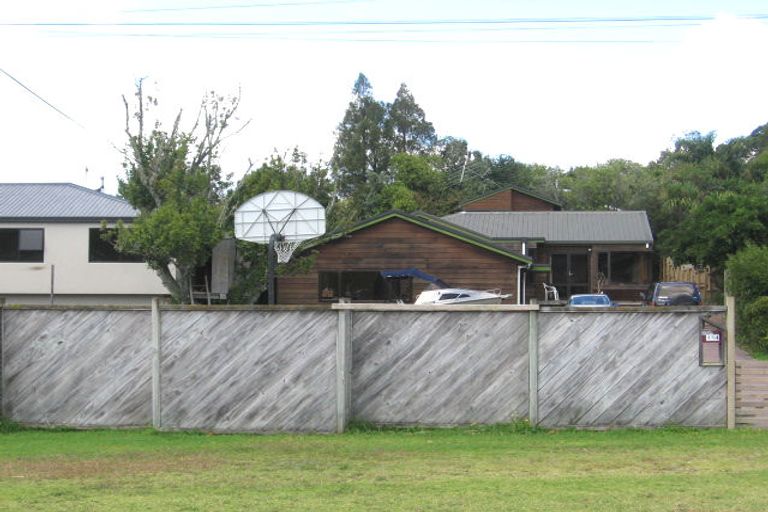 Photo of property in 2/112 Saddleback Rise, Murrays Bay, Auckland, 0630