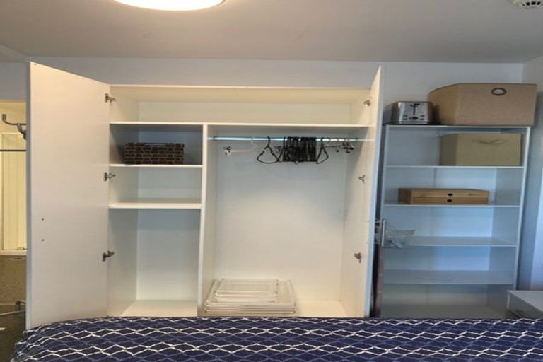 Photo of property in The Peak Apartments, 1001/170 Taranaki Street, Te Aro, Wellington, 6011