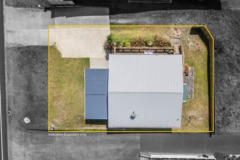 Photo of property in 47 Seaforth Road, Waihi Beach, 3611