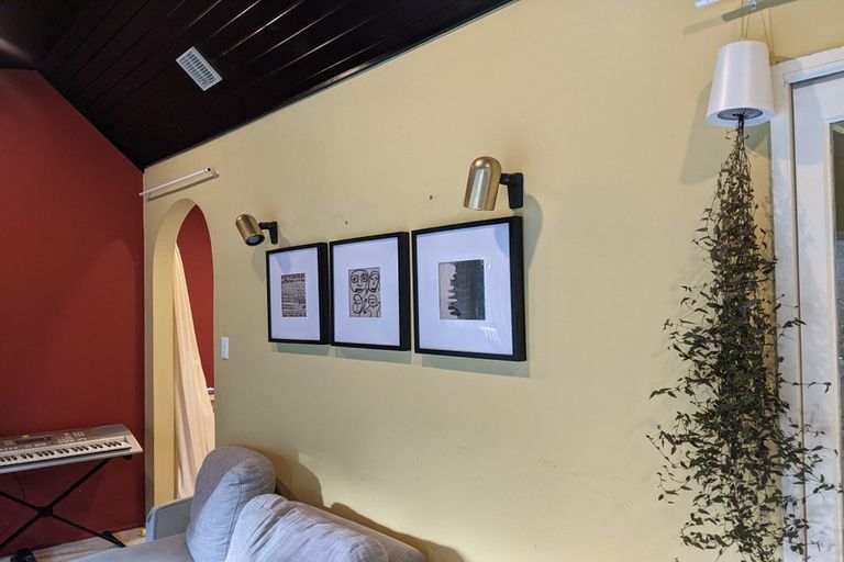 Photo of property in 11b Kamla Way, Khandallah, Wellington, 6035