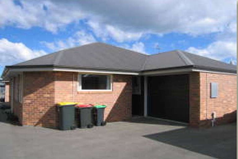 Photo of property in 16c Lyndon Street, Riccarton, Christchurch, 8011