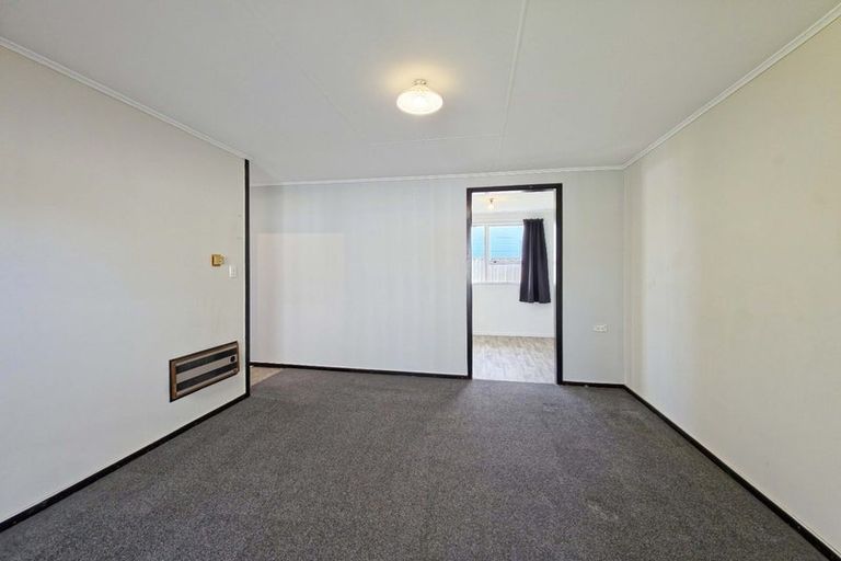 Photo of property in 2/9 Lyttelton Crescent, Tamatea, Napier, 4112