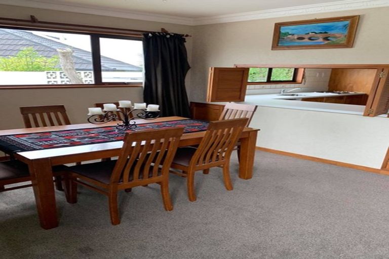 Photo of property in 1 Iwiroa Terrace, Durie Hill, Whanganui, 4500