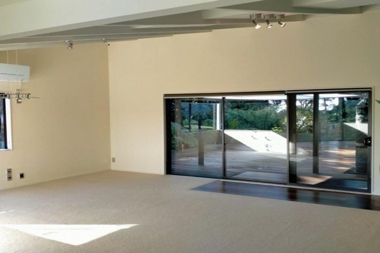 Photo of property in 154 Carter Road, Oratia, Auckland, 0604