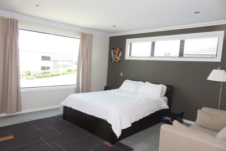 Photo of property in 30 Mo Street, Camborne, Porirua, 5026