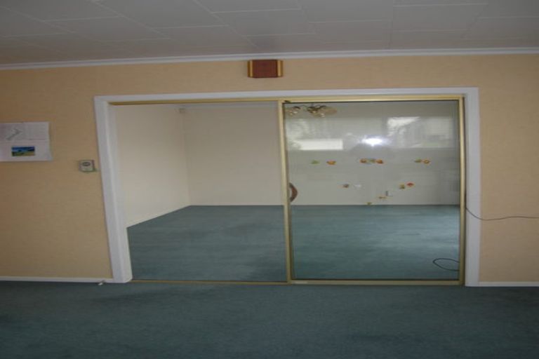 Photo of property in 1/77 Memorial Avenue, Ilam, Christchurch, 8053