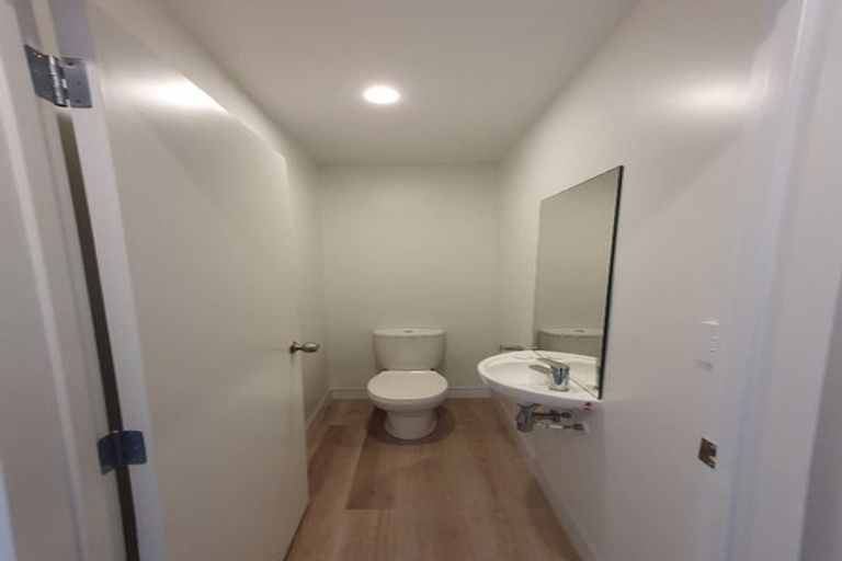 Photo of property in 52 Black Beech Crescent, Takanini, 2110