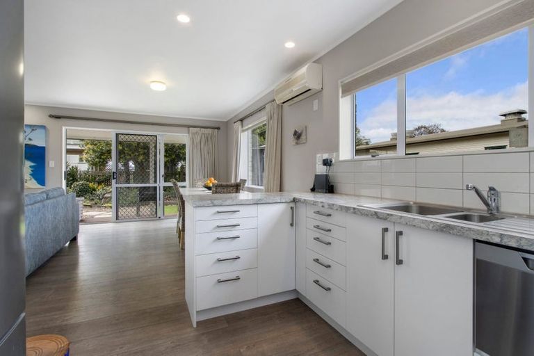 Photo of property in 4a Carisbrooke Street, Katikati, 3129