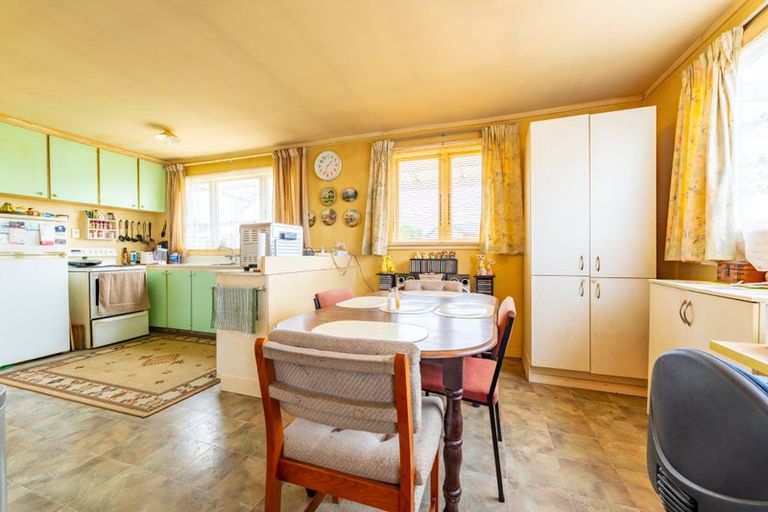 Photo of property in 5 Edward Street, Waimate, 7924