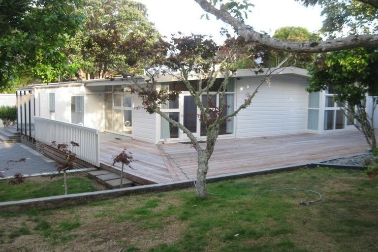 Photo of property in 15 Fancourt Street, Karori, Wellington, 6012