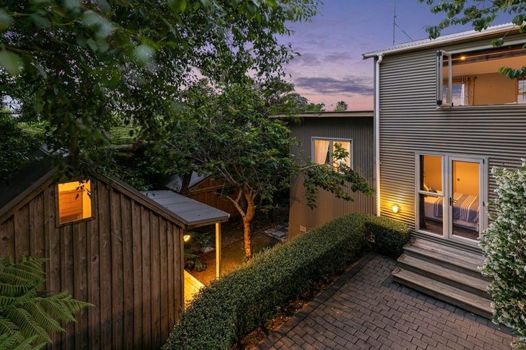 Photo of property in 7 Tipau Street, Torbay, Auckland, 0630
