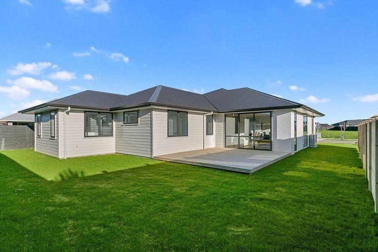 Photo of property in 30 Terry Came Drive, Cambridge, 3434