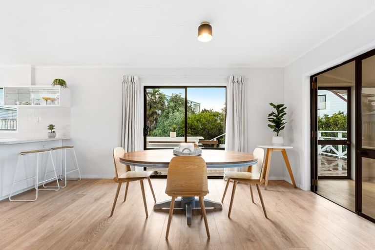 Photo of property in 22 Kawau View Road, Snells Beach, 0920