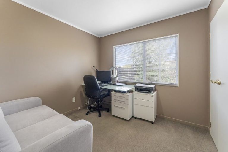 Photo of property in 15 Ruru Road, Otaihanga, Paraparaumu, 5036