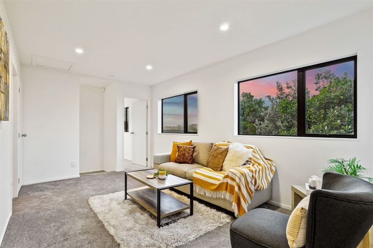 Photo of property in 52f Tapu Road, Huapai, Kumeu, 0810