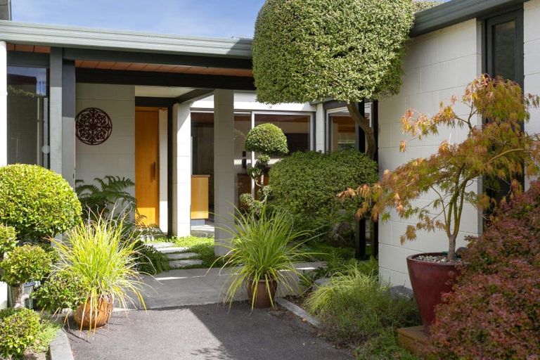 Photo of property in 1 Harvey Street, Waipahihi, Taupo, 3330