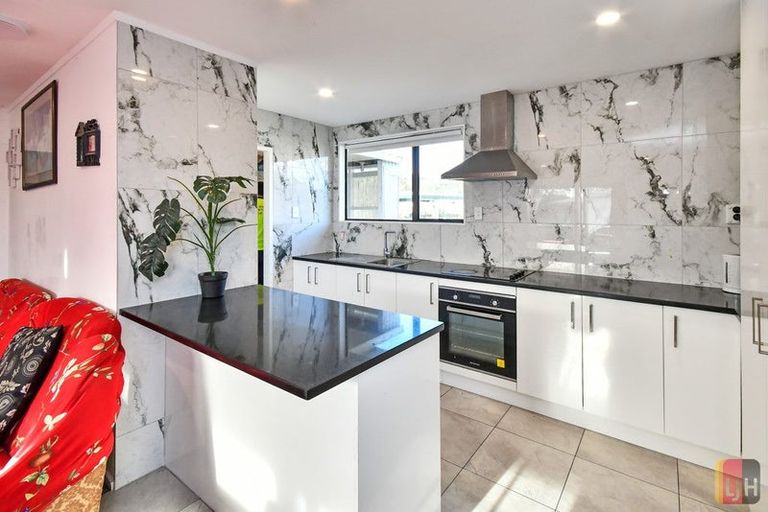 Photo of property in 67b Redcrest Avenue, Red Hill, Papakura, 2110