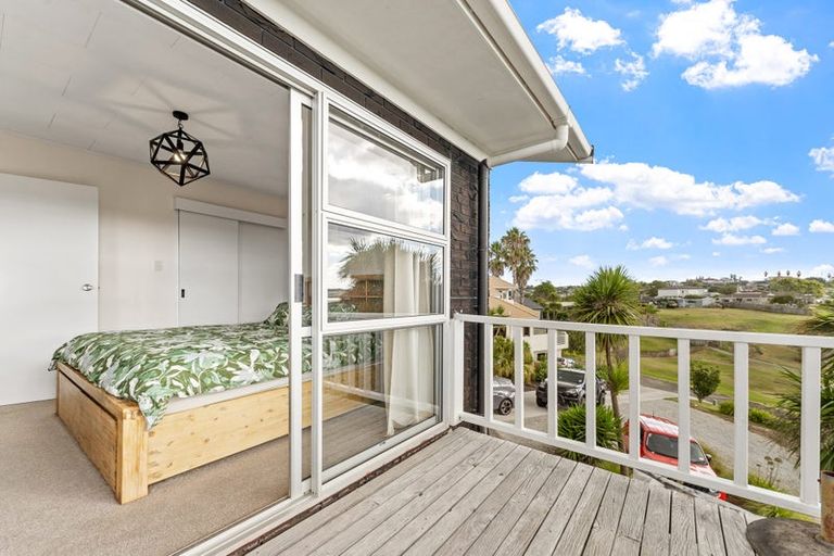 Photo of property in 44 Amorino Drive, Red Beach, 0932