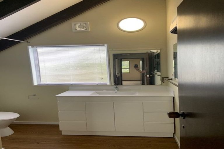 Photo of property in 1/73 Glamorgan Drive, Torbay, Auckland, 0630