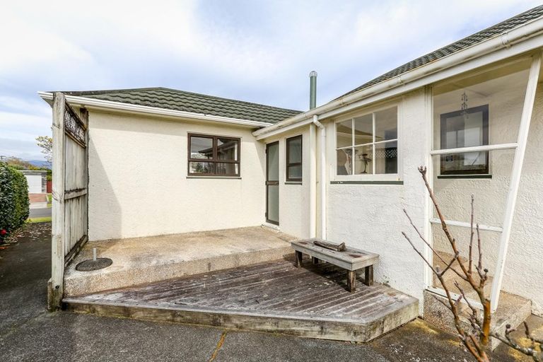 Photo of property in 49 Wrantage Street, Westown, New Plymouth, 4310