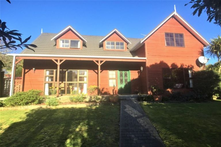 Photo of property in 409 Karori Road, Karori, Wellington, 6012