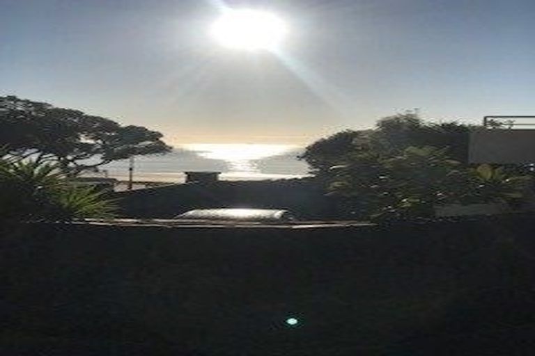 Photo of property in 17 The Strand, Takapuna, Auckland, 0622