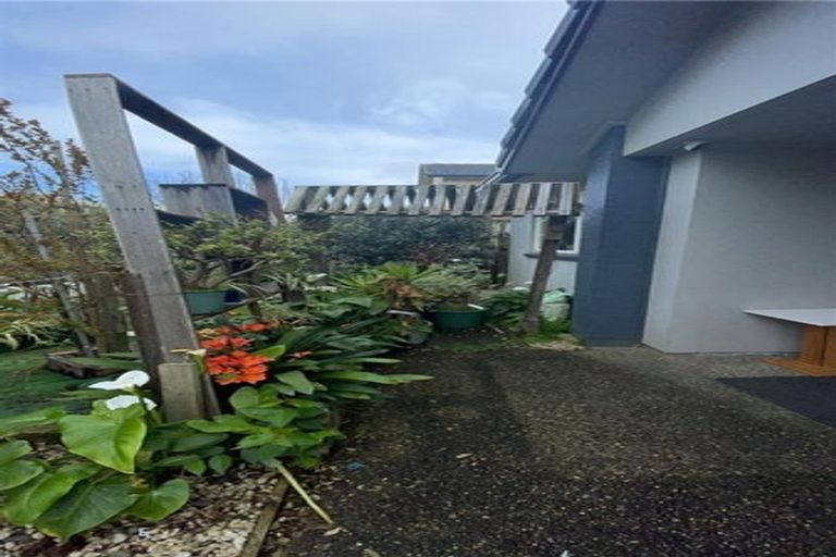 Photo of property in 71 Wayne Francis Drive, Flat Bush, Auckland, 2016