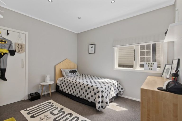 Photo of property in 21 Pilmuir Street, Hutt Central, Lower Hutt, 5010