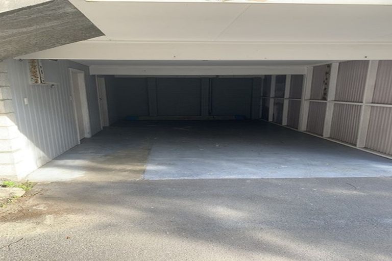 Photo of property in 418a Muritai Road, Eastbourne, Lower Hutt, 5013