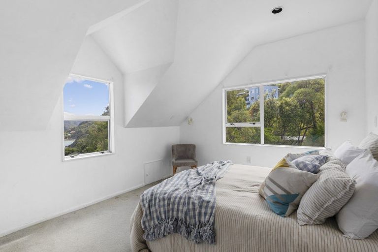 Photo of property in 45 Ferry Road, Days Bay, Lower Hutt, 5013